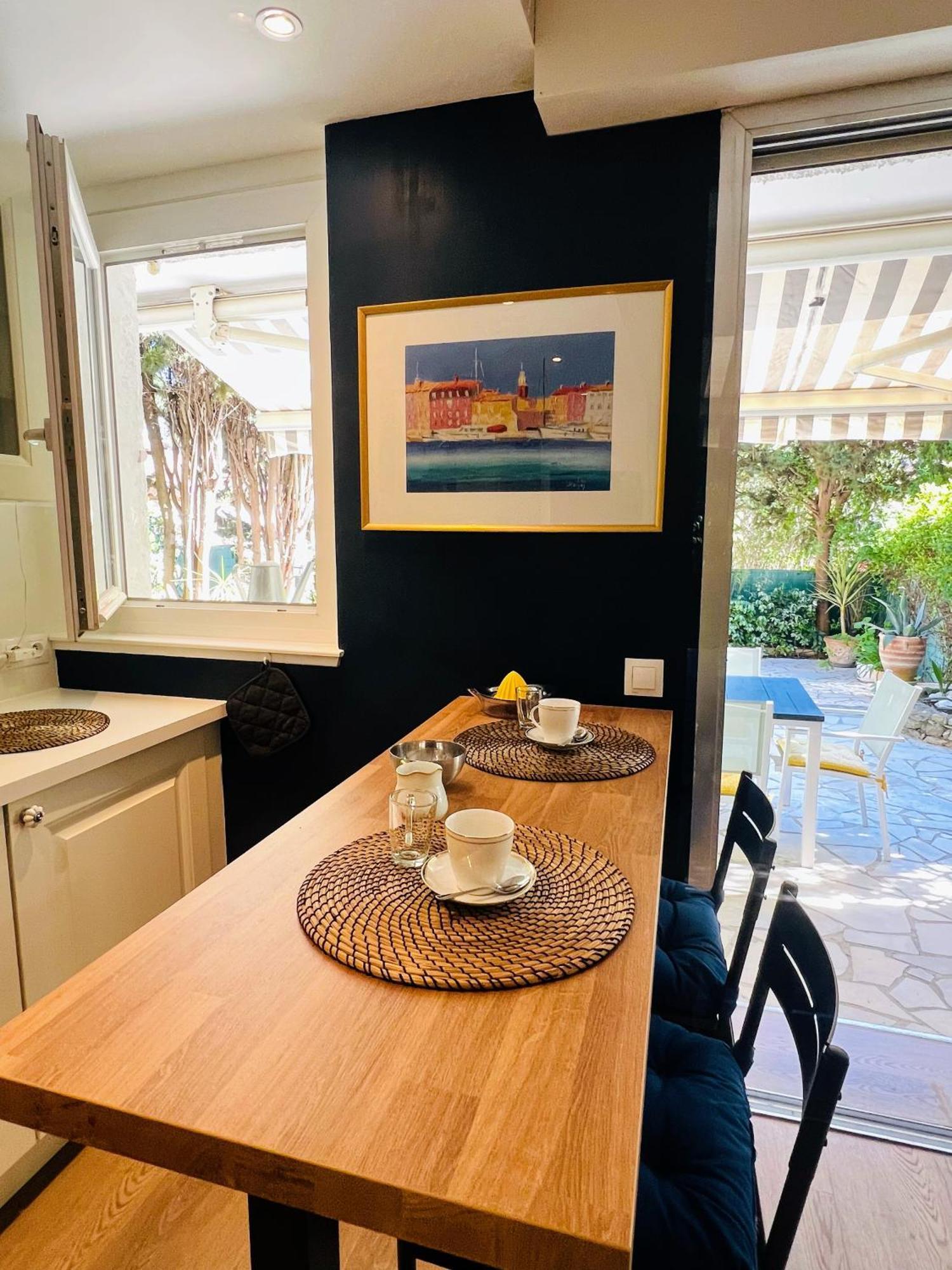 Superbe Appartement Avec Terrasse Jardin Et Parking Prive Saint-Tropez Zewnętrze zdjęcie