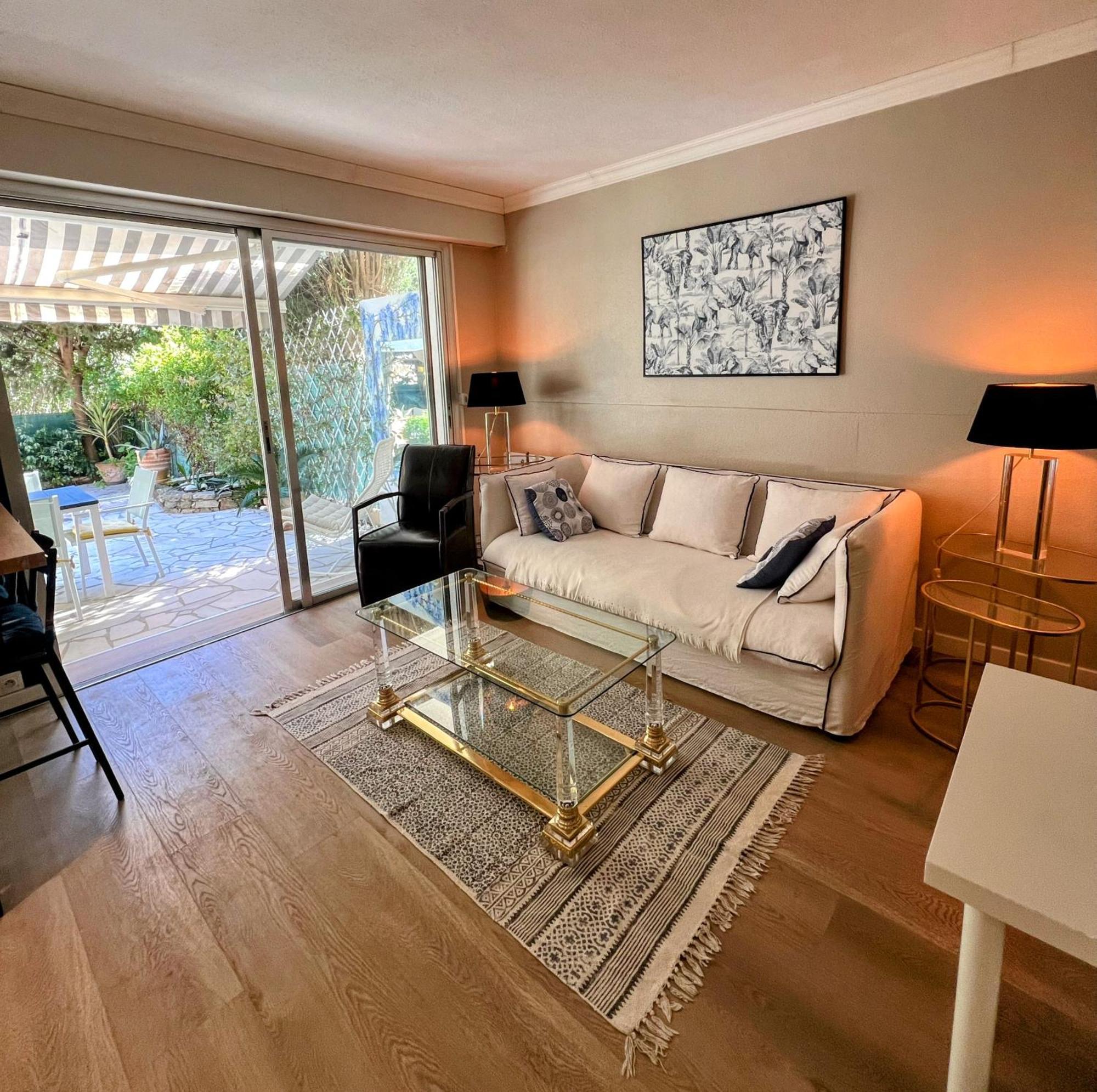 Superbe Appartement Avec Terrasse Jardin Et Parking Prive Saint-Tropez Zewnętrze zdjęcie