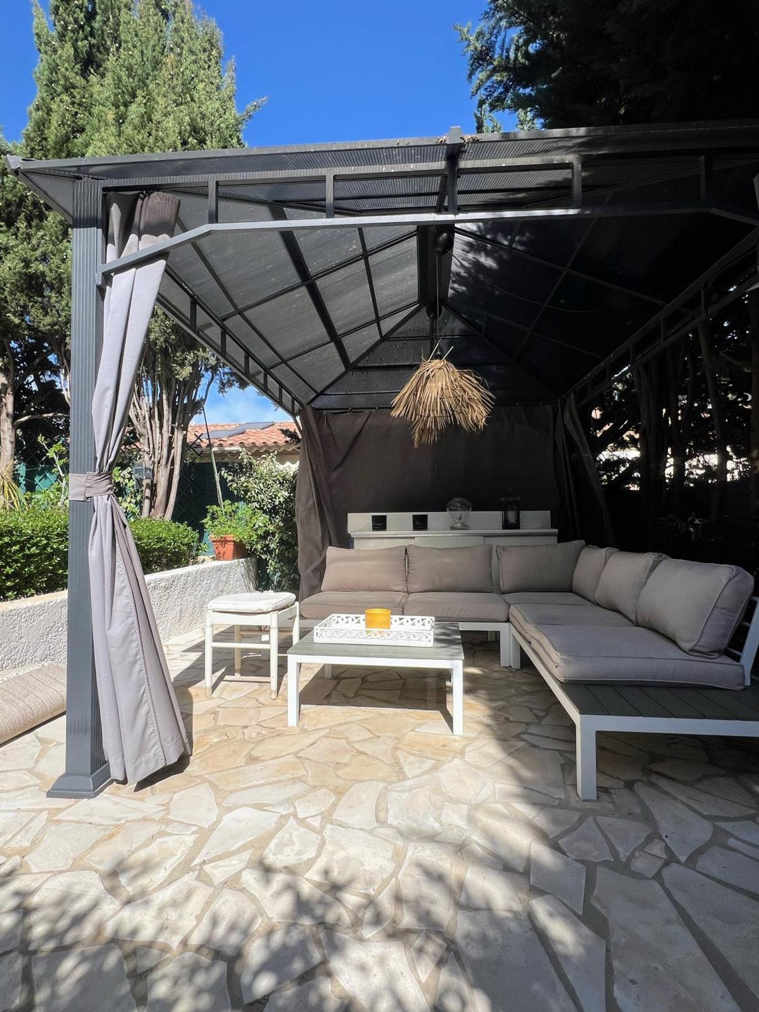 Superbe Appartement Avec Terrasse Jardin Et Parking Prive Saint-Tropez Zewnętrze zdjęcie