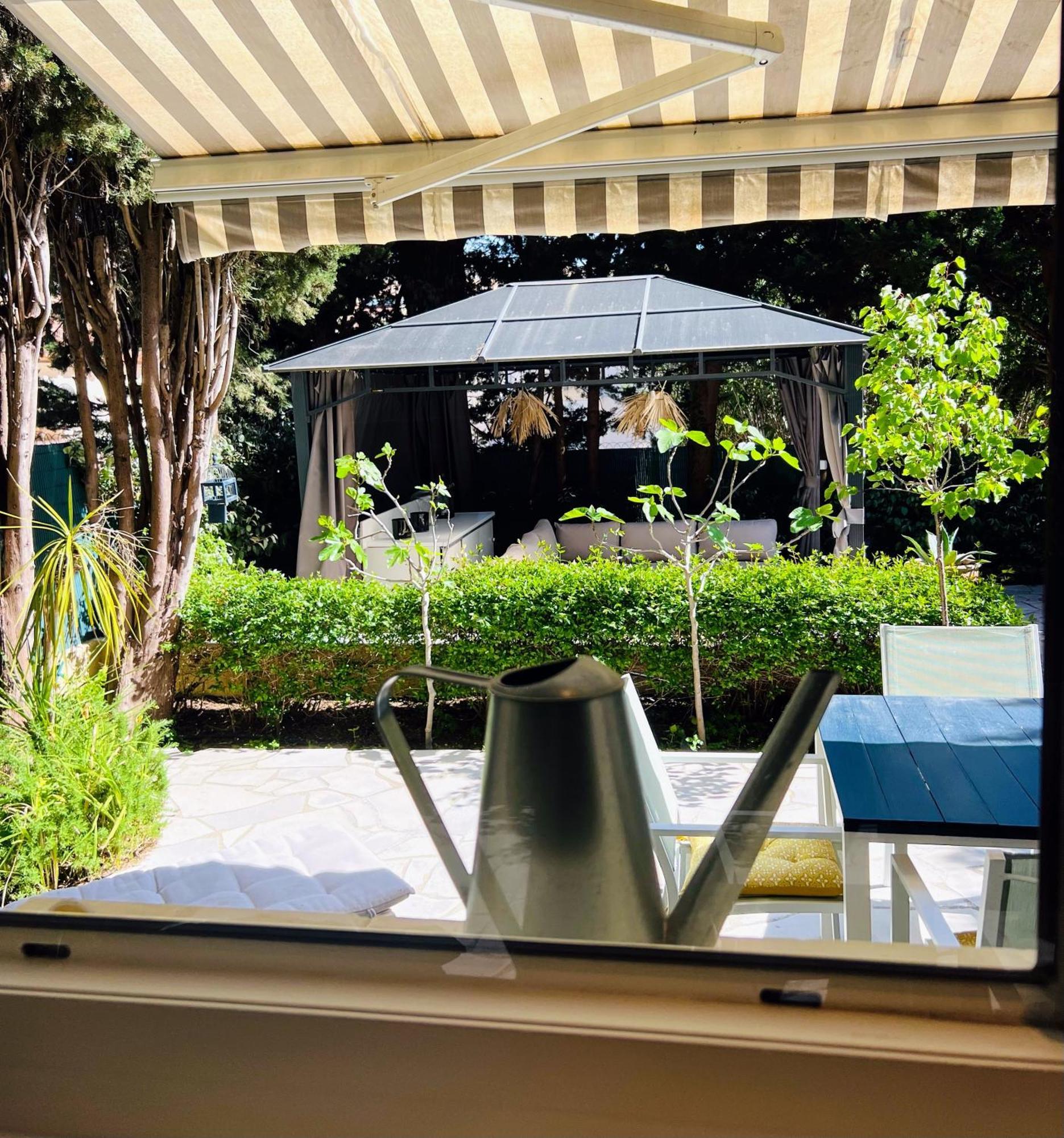 Superbe Appartement Avec Terrasse Jardin Et Parking Prive Saint-Tropez Zewnętrze zdjęcie