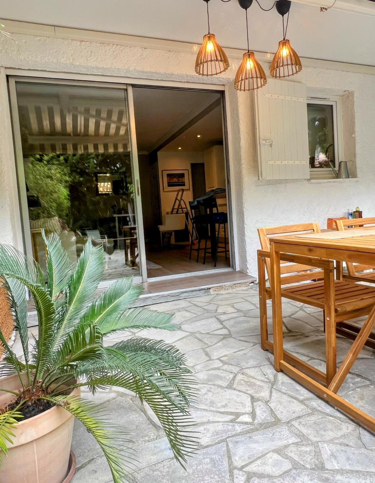 Superbe Appartement Avec Terrasse Jardin Et Parking Prive Saint-Tropez Zewnętrze zdjęcie