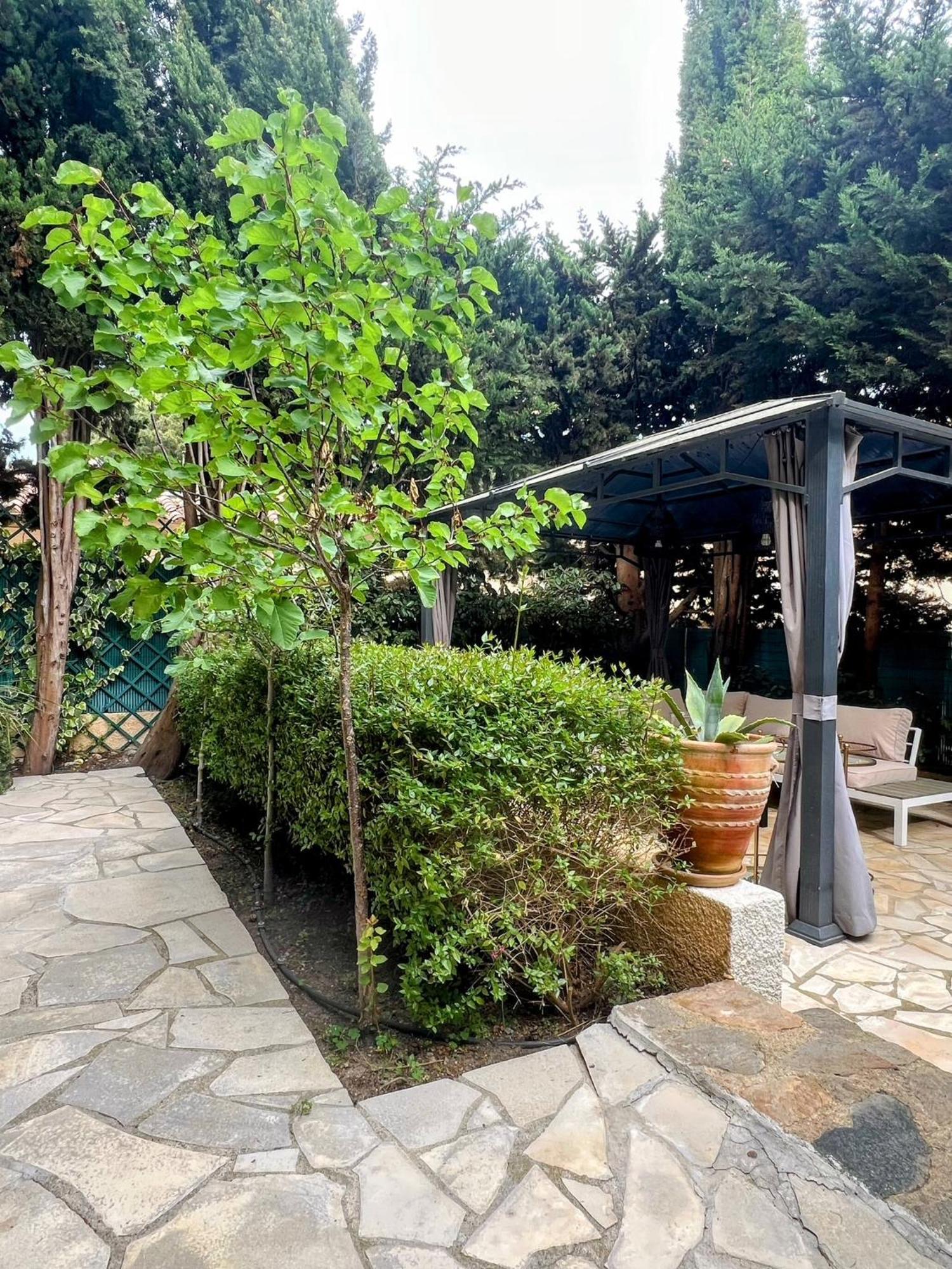 Superbe Appartement Avec Terrasse Jardin Et Parking Prive Saint-Tropez Zewnętrze zdjęcie