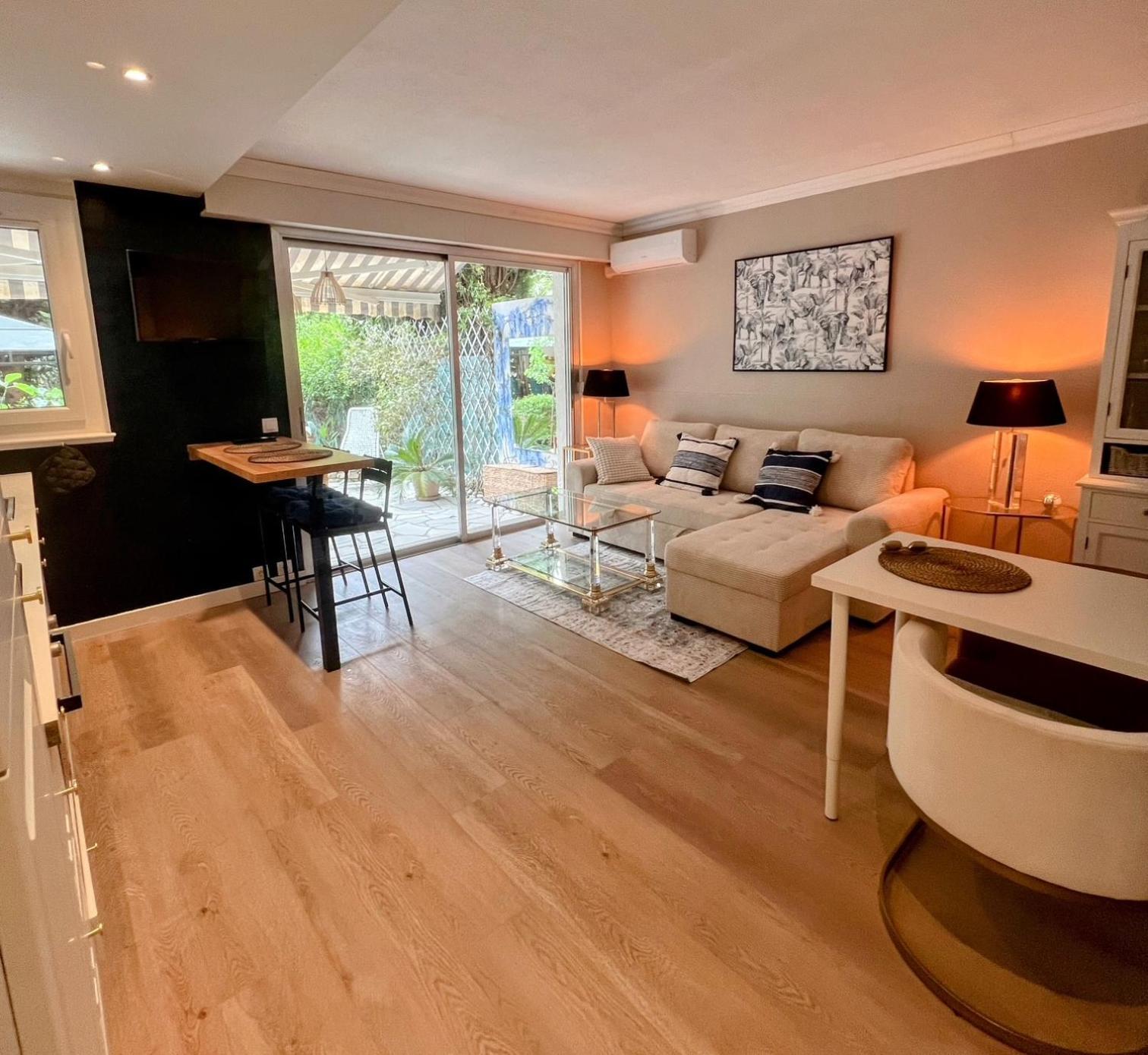 Superbe Appartement Avec Terrasse Jardin Et Parking Prive Saint-Tropez Zewnętrze zdjęcie